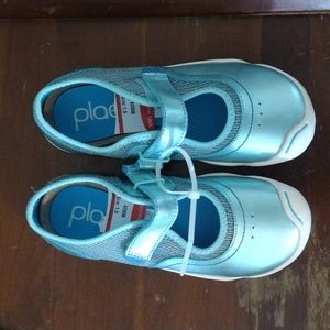 Girls Place shoes size 1.5